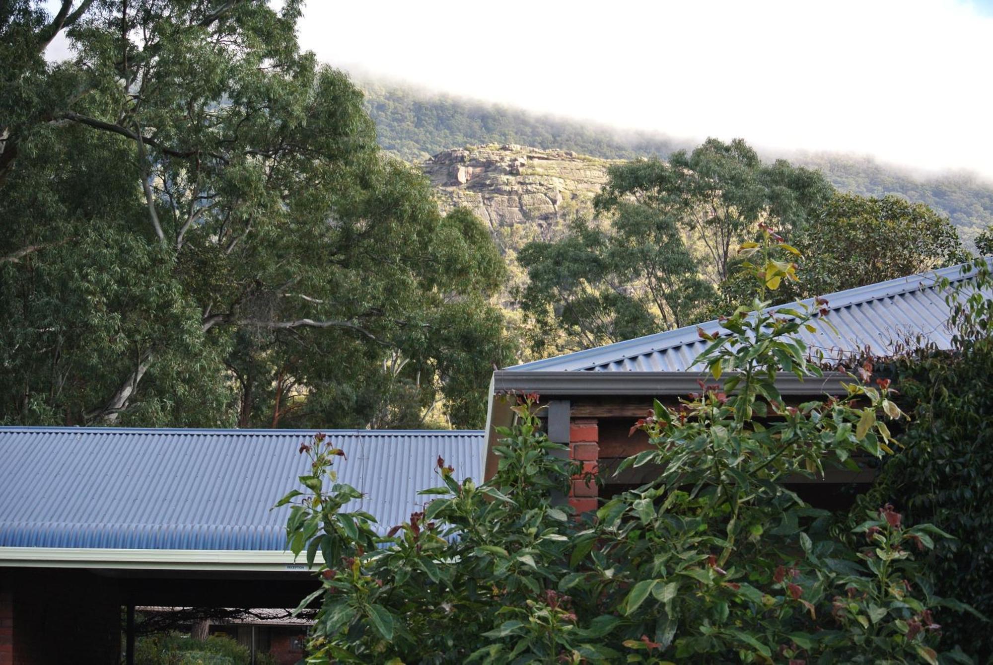 Kookaburra Motor Lodge Halls Gap Bagian luar foto