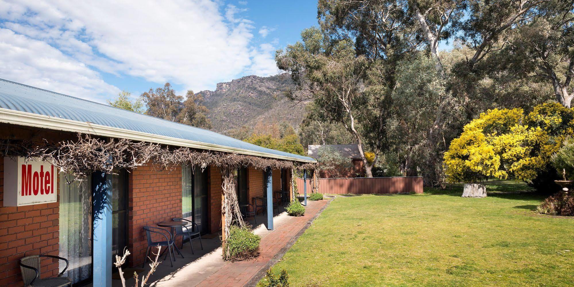 Kookaburra Motor Lodge Halls Gap Bagian luar foto
