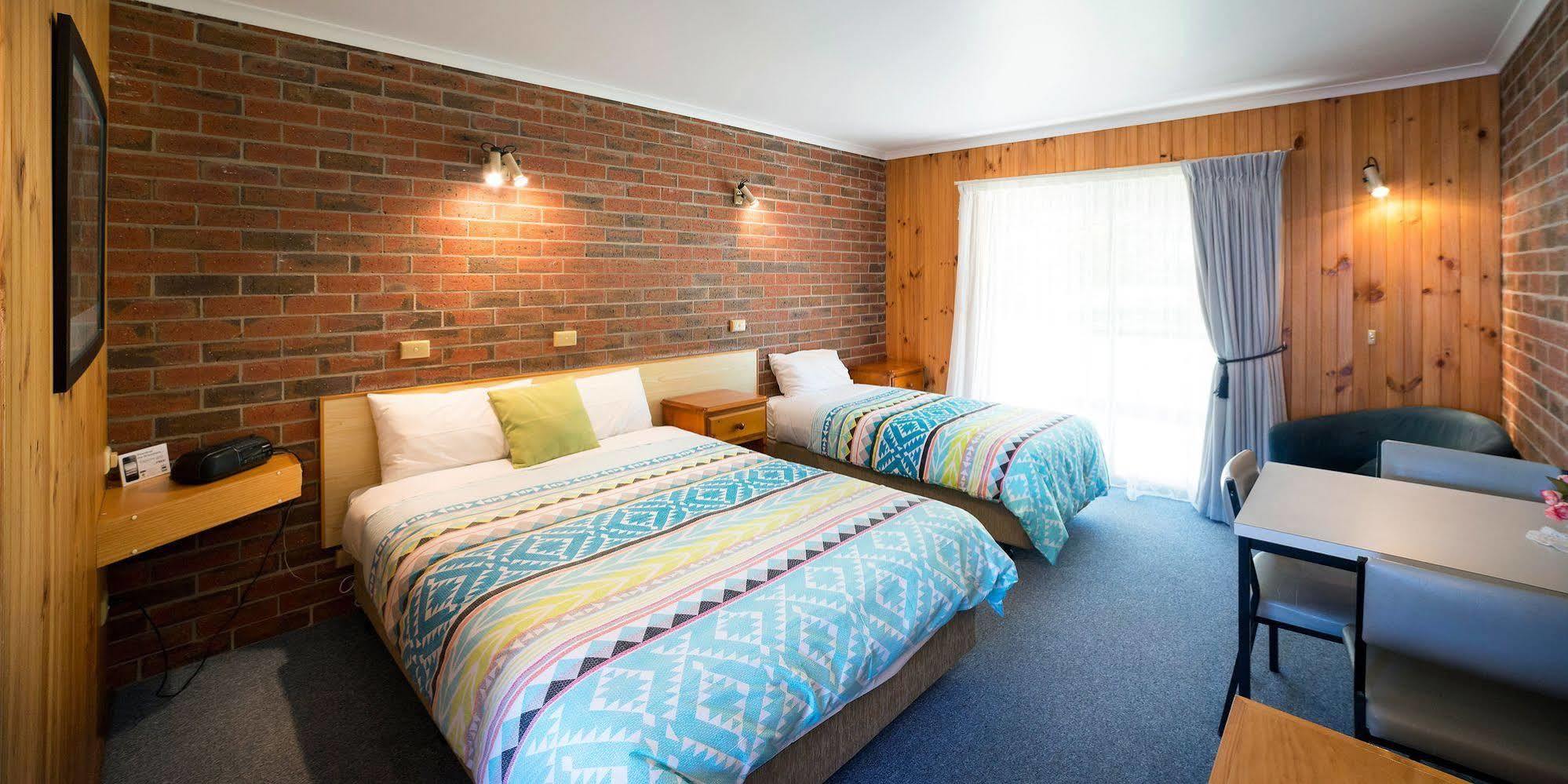 Kookaburra Motor Lodge Halls Gap Bagian luar foto