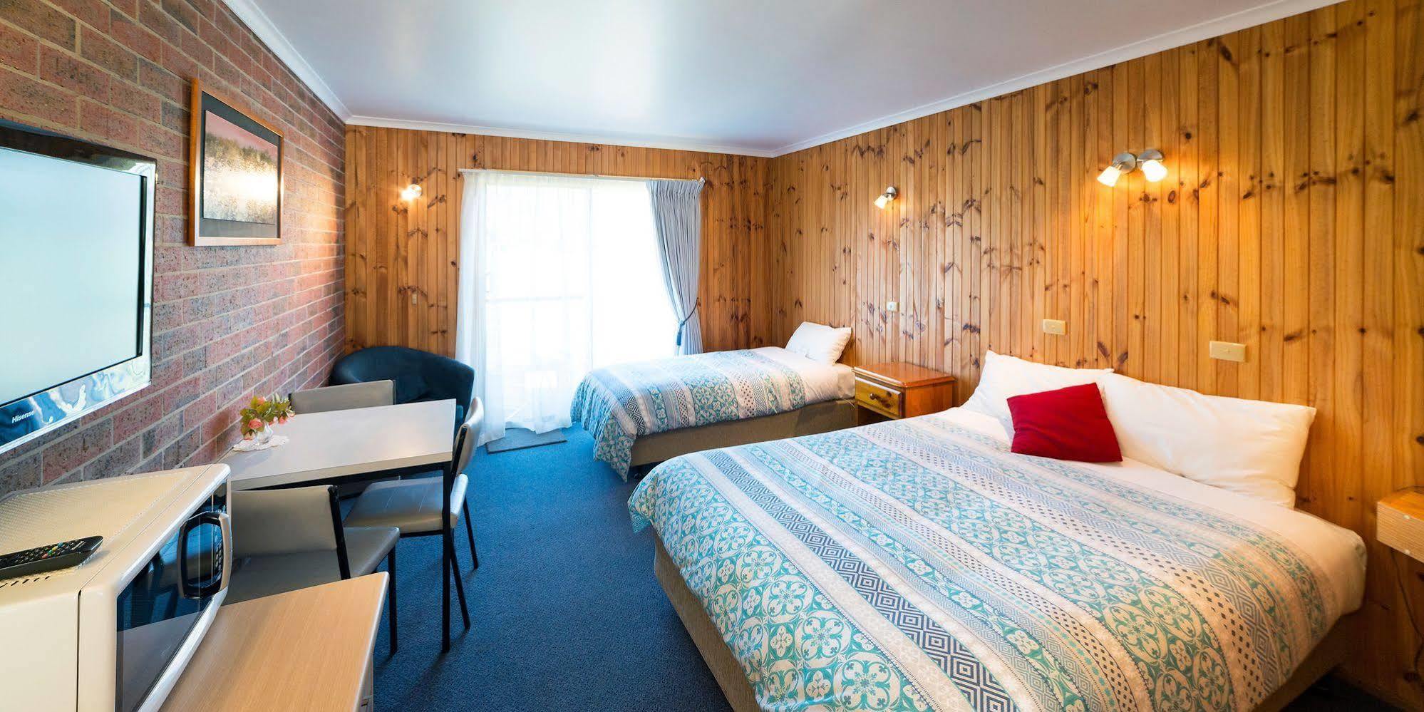 Kookaburra Motor Lodge Halls Gap Bagian luar foto